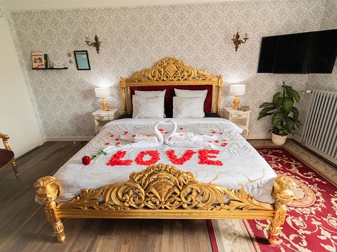 French Royal Room / Puttelange-aux-Lacs
