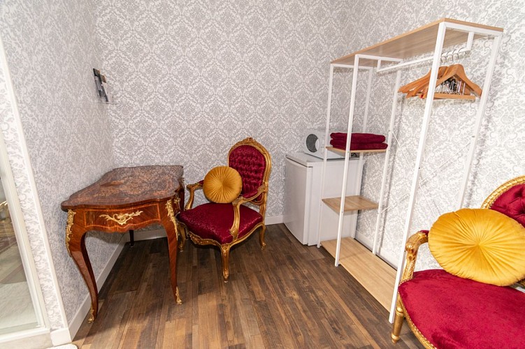 French Royal Room / Puttelange-aux-Lacs