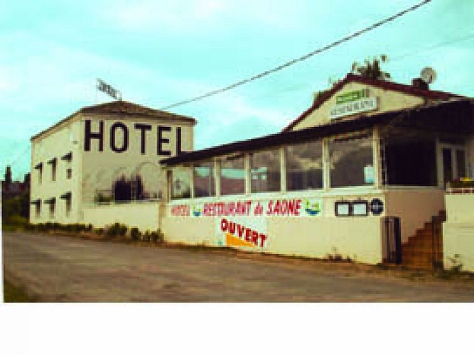Hôtel-Restaurant "Les Jardins de la Saône"