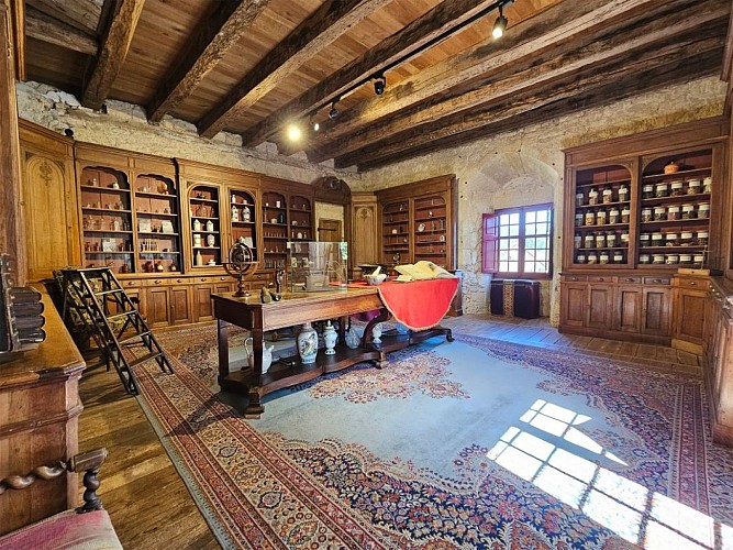 Donjon-Manoir-Jardin-de-la-Salle---Herboristerie