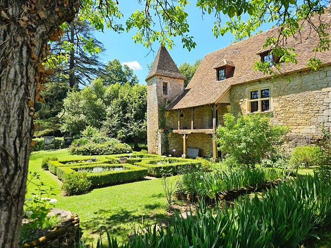 Donjon-Manoir-Jardin-de-la-Salle---Jardin