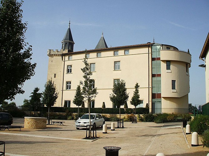 Château de Saint-Priest
