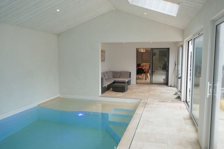 VILLA AVEC PISCINE INTÉRIEURE À SAINT JEAN DE MONTS