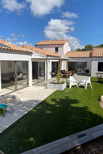 VILLA AVEC PISCINE INTÉRIEURE À SAINT JEAN DE MONTS