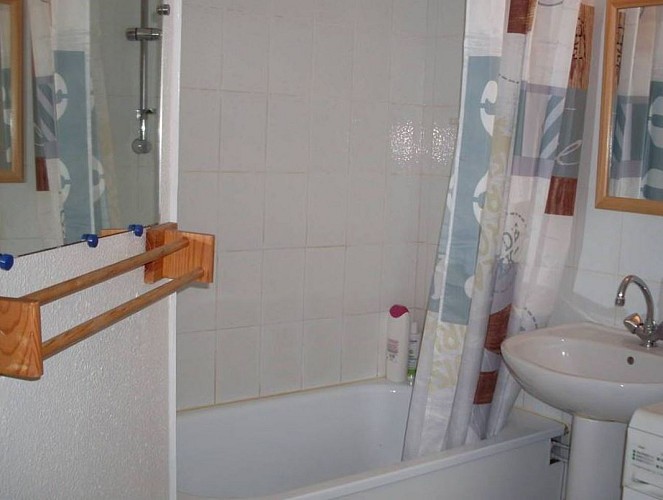 COATRIEUX SUZANNE - 6 PERS