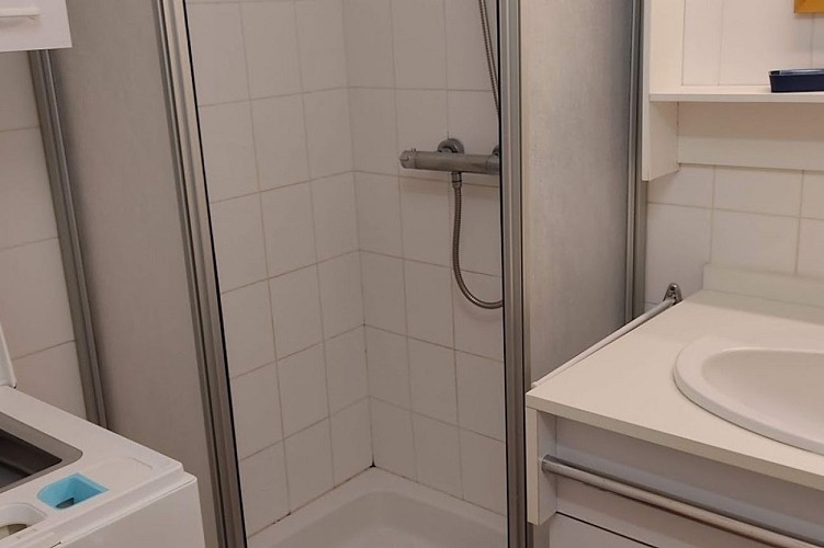 MAISON DE VACANCES DANS RÉSIDENCE AVEC PISCINE À LA TRANCHE SUR MER