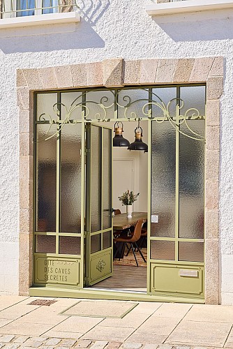 GITE DES CAVES SECRÈTES