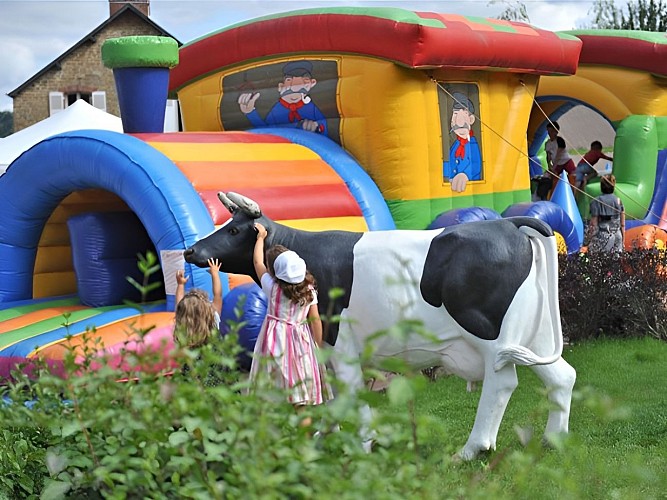Jeux gonflables, Le monde Miniature Clécy