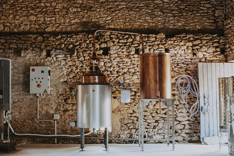 DEG_Distillerie de l'Ort_distillerie©Emi Makarof (1) 2