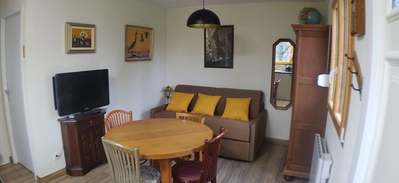 Iremia ext photo salon 2022