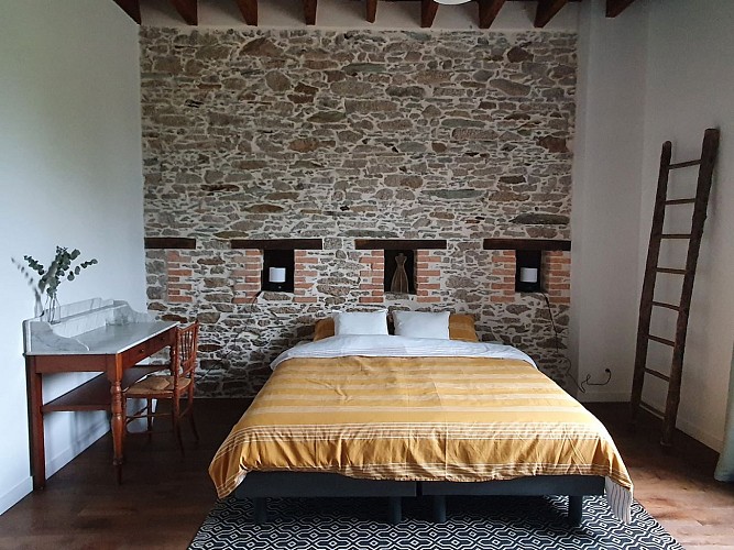 LA FERME BUISSONNIERE