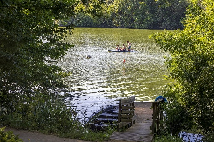 Tentes équipées au camping de Coulvée