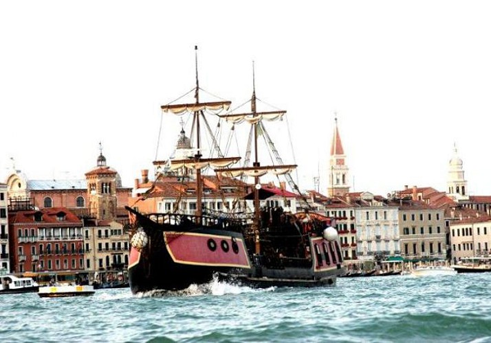Déjeuner croisière à bord d'un Galion dans la lagune vénitienne