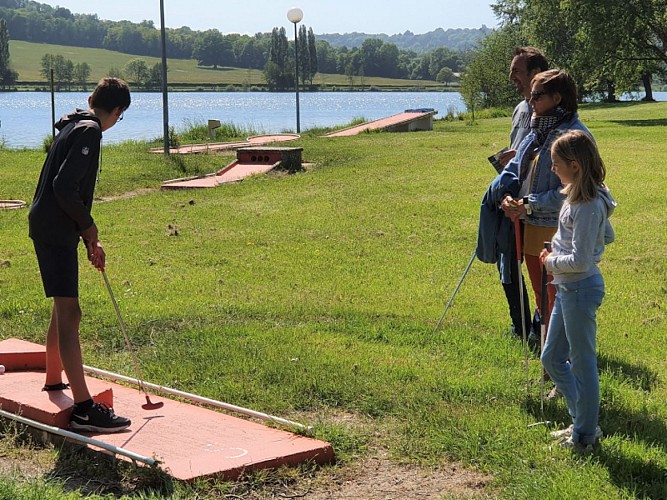 Mini golf au Lac Terre d'Auge à Pont-l'Evêque