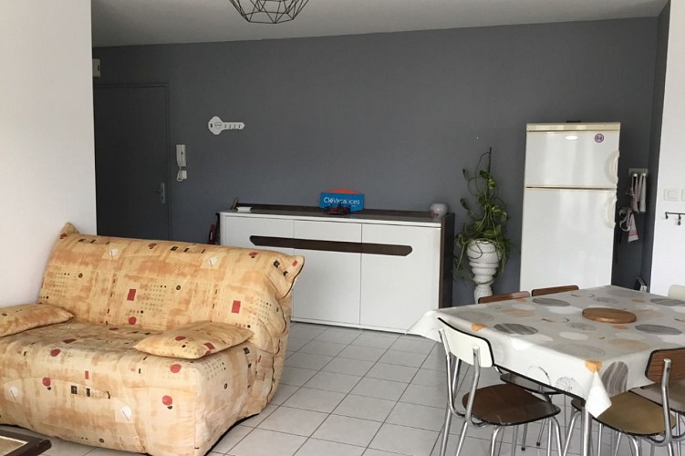 APPARTEMENT LUMINEUX 2 CHAMBRES