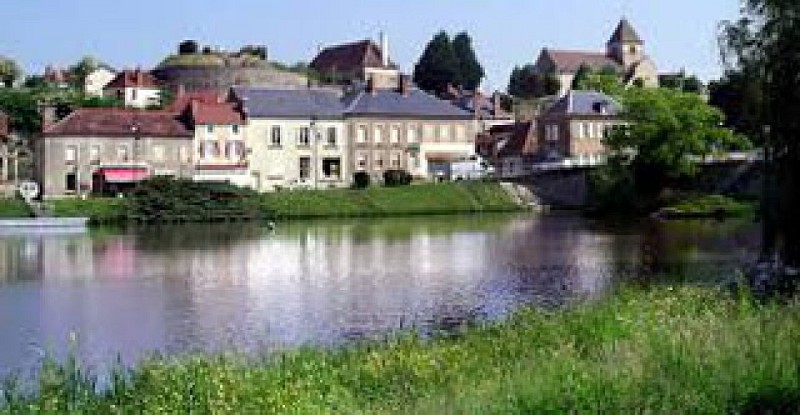 Aire de service pour Camping-car de Cercy-la-Tour