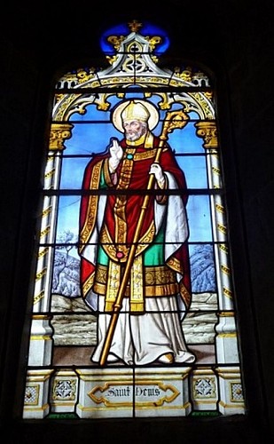 Vitrail de St Denis - Eglise Saint Denis - Aillières Beauvoir