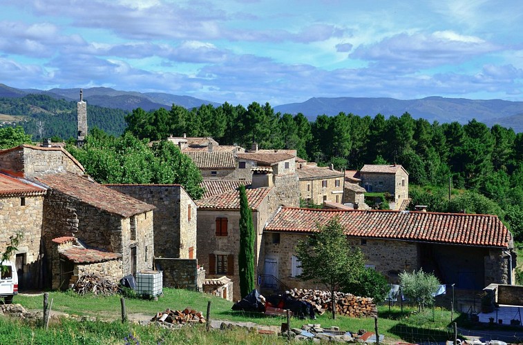 Ailhon : village de caractère