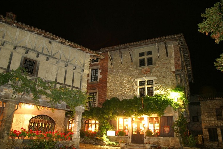 Hostellerie du vieux Pérouges - Restaurant