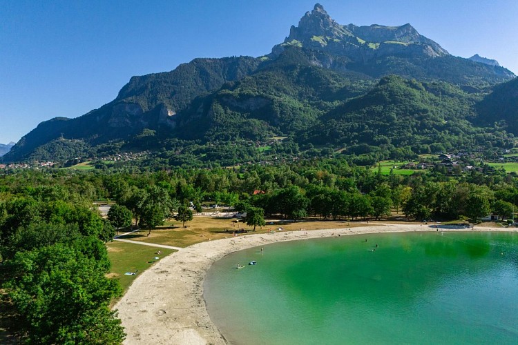 Lac de Passy, base de loisirs des Iles