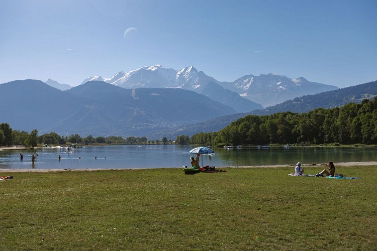 Lago di Passy, centro ricreativo "Les Iles"