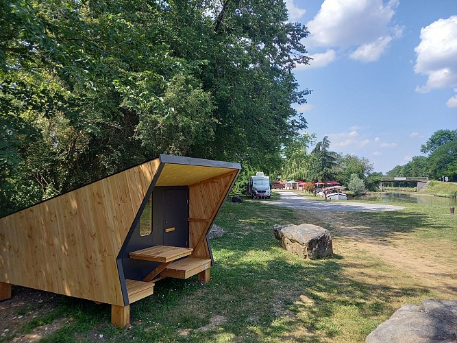 Aire pour camping-car - Fleury-sur-Loire