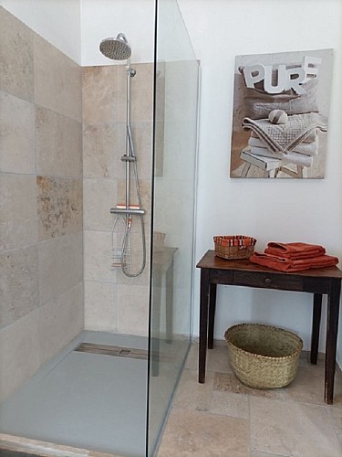 lauzun-gite arcachon-douche sdb