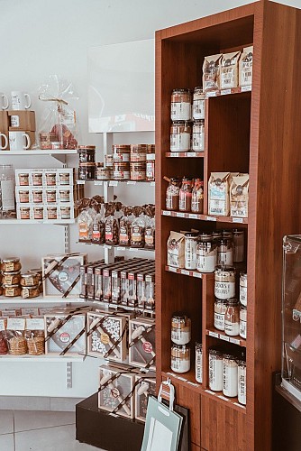 moncoutant-restaurant-le-bon-co-the-magasin