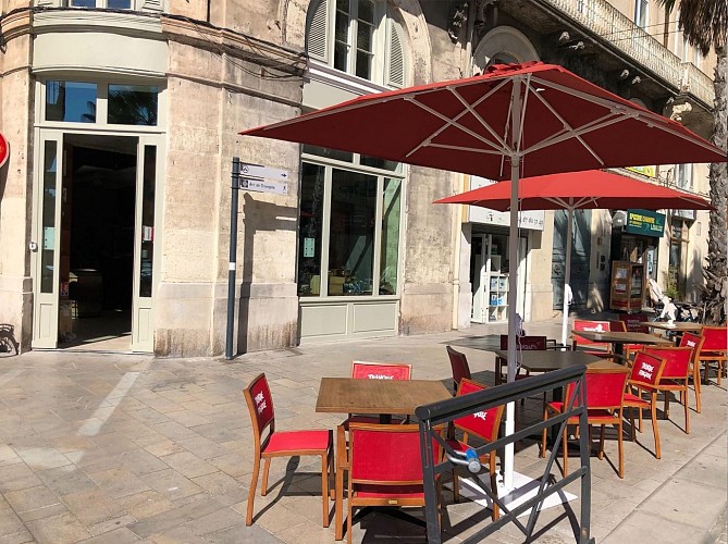 Terrasse O'Petit Trinque Fougasse