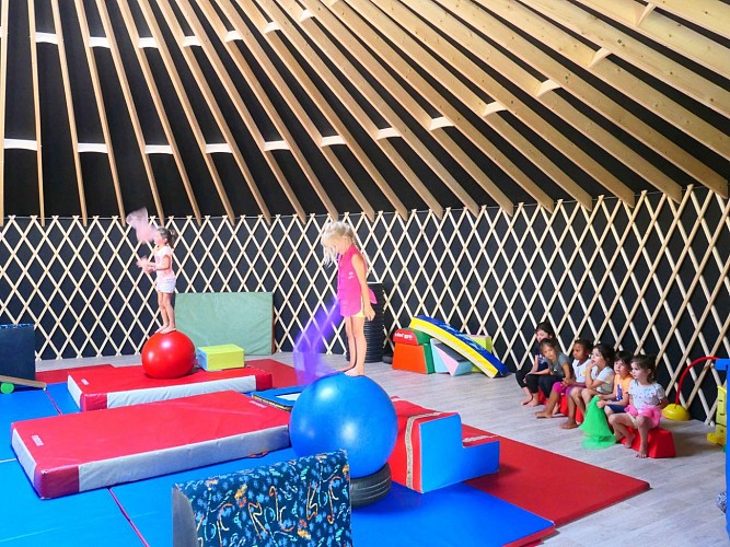 Komonò- stage petit-yourte