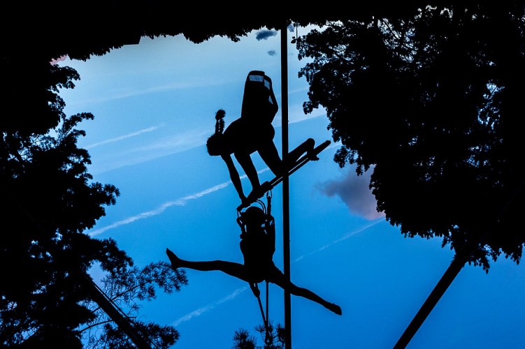 TaT5 - troupeSpéMardi 6 - credit Mika Cotellon