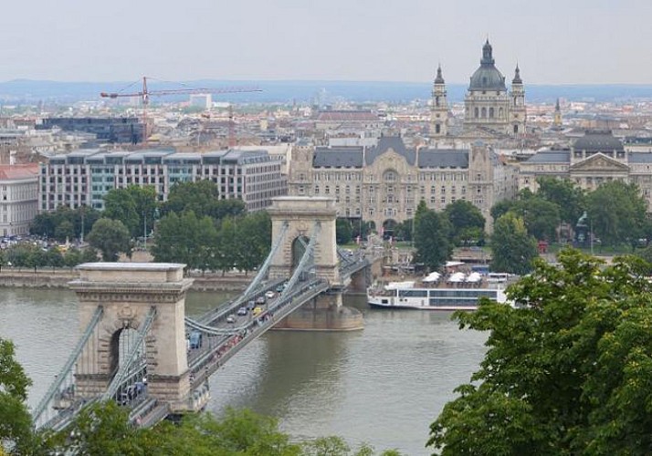 Visite guidée de Budapest à pied et en bus (3h)