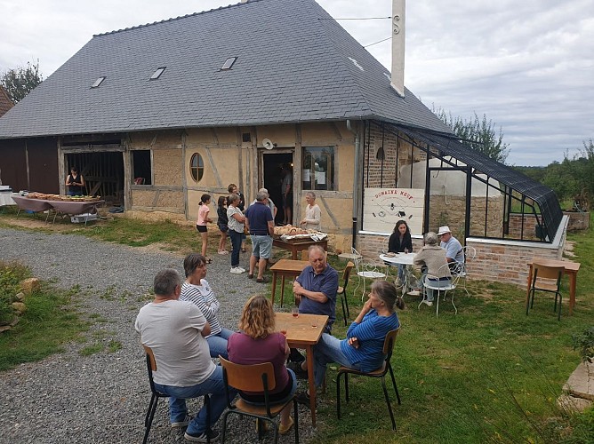 Bar associatif autour du bon pain7