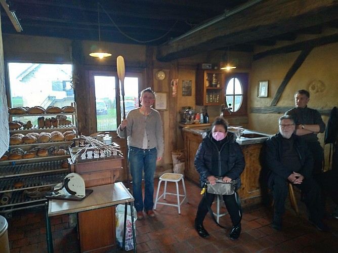 Bar associatif autour du bon pain3