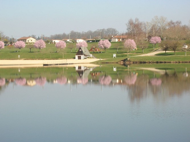 lac de chateauneuf la foret