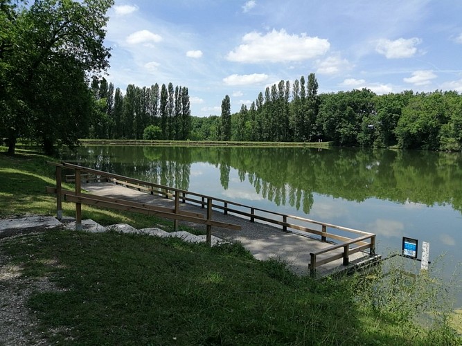 Monflanquin_Lac de Coulon - parcours famille (pêche)