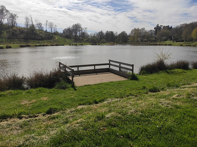 Étang de pêche du Lys