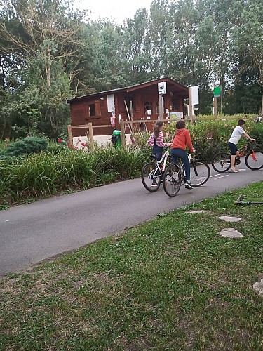 Camping Au Bord de Loire