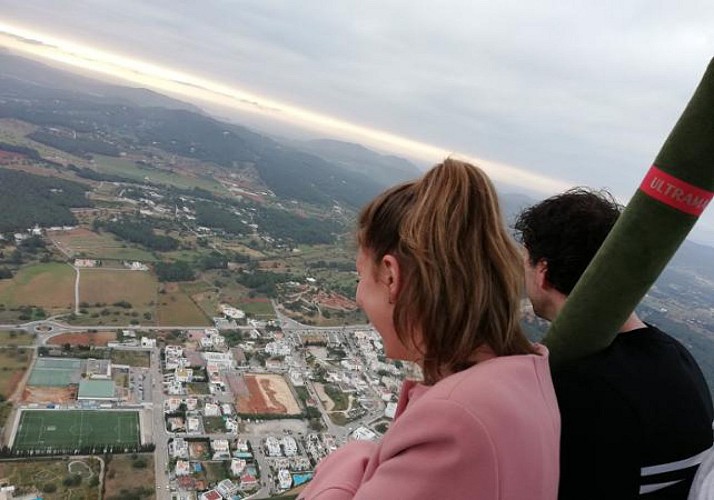 Survol privé pour deux personnes en montgolfière - Ibiza