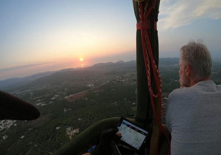 Survol privé pour deux personnes en montgolfière - Ibiza