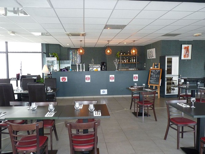 restaurant L'Harmonie Serres-Castet tourisme nord béarn cph smtnb