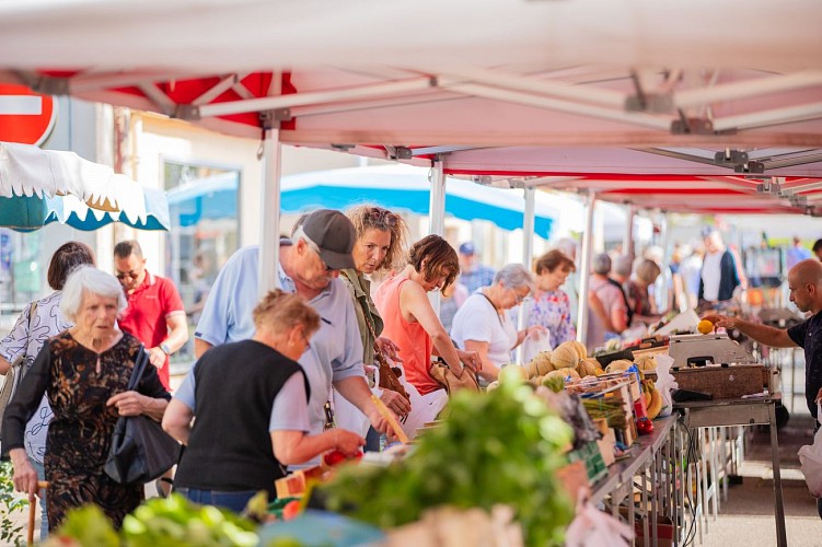Marché local de Cusset