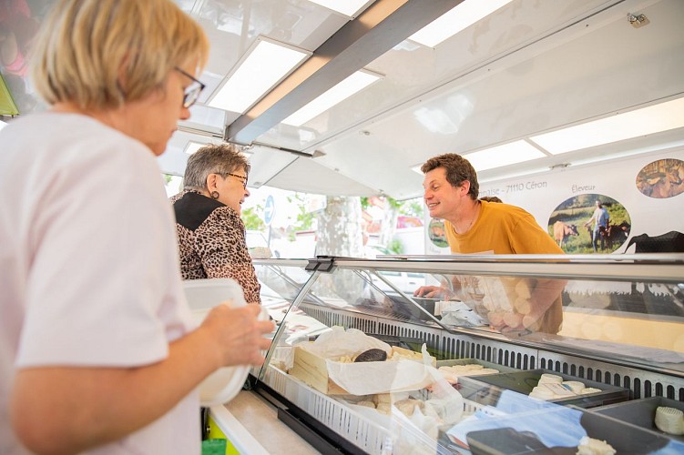 Marché local de Cusset