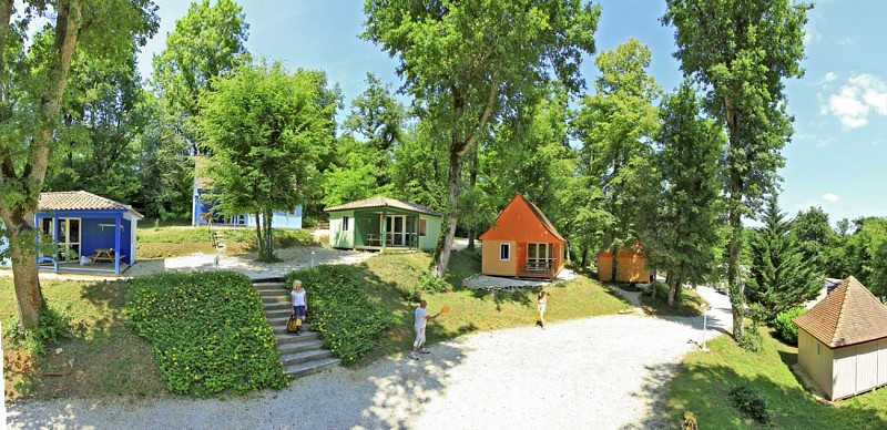 LES CHALETS DU PÉRIGORD