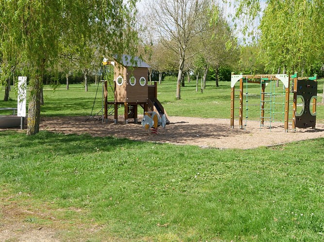 Étang de pêche de la Salle de Vihiers