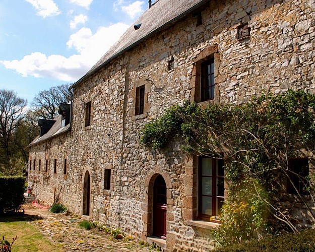 DOMAINE DE LA COUR : LA FERME