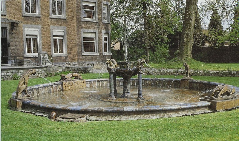 Der Brunnen der Schimären (Andenne)