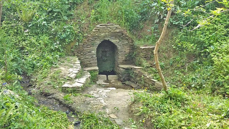 Fontaine de dévotion Sainte-Barbe (Plestin-les-Grèves)