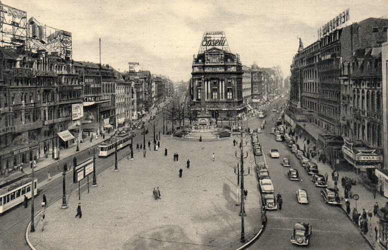Place de Brouckère - 1930