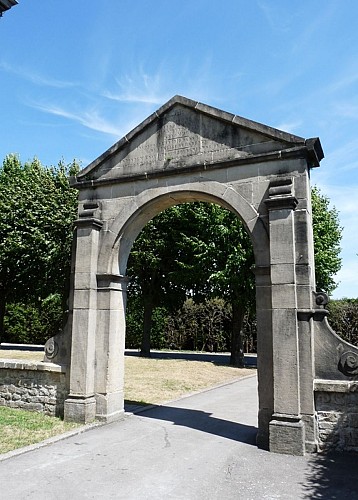 Gateway to the ancient abbey of Clairefontaine 